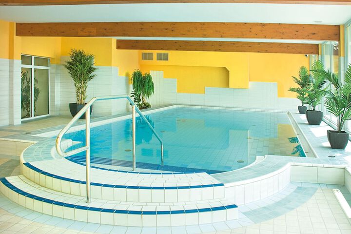 Hotel with Pool