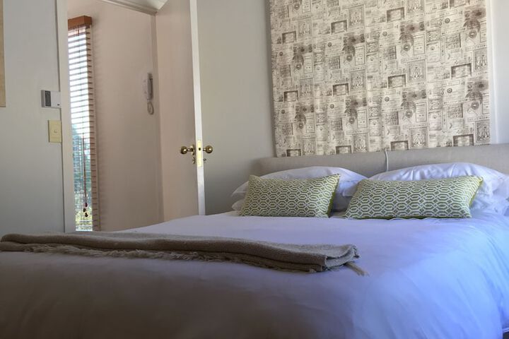 Room 3 of 53