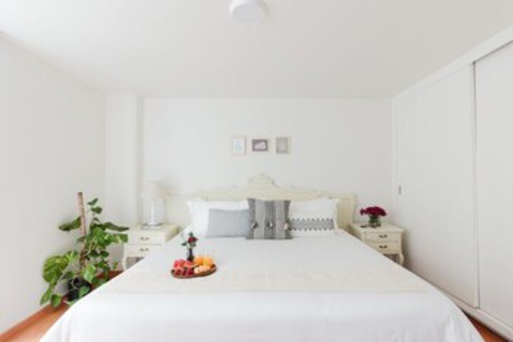 Room 6 of 32
