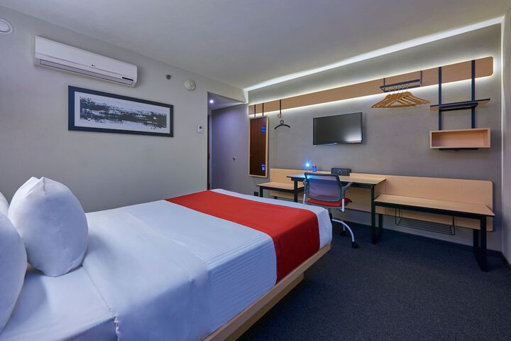 Room 10 of 47