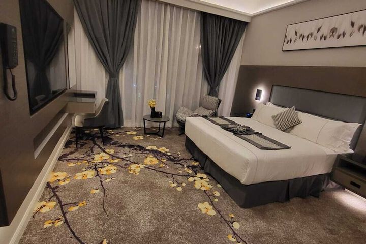 Room 10 of 39
