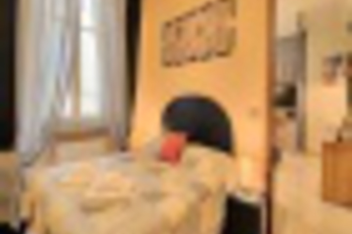 Room 375 of 528