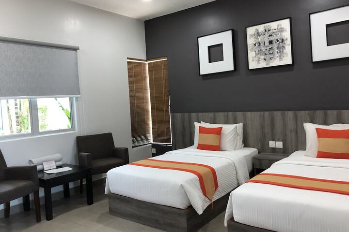 Room 10 of 39