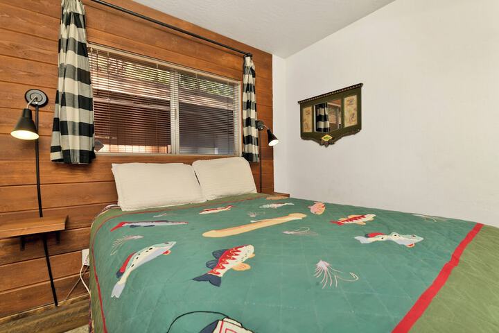 Room 7 of 24