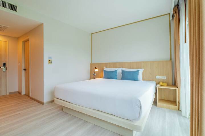 Room 19 of 153