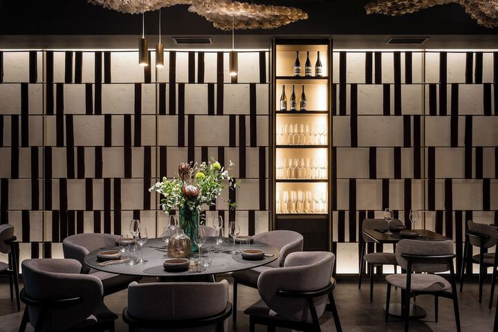 Dining 74 of 113