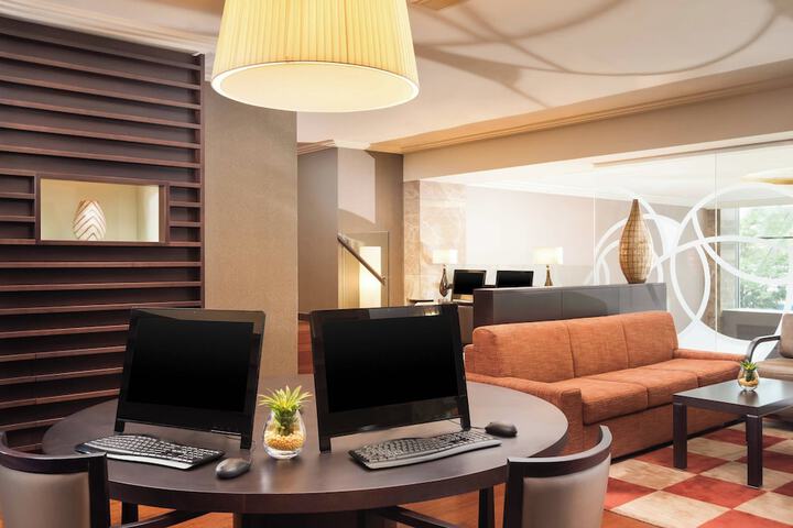 Guest Lobby