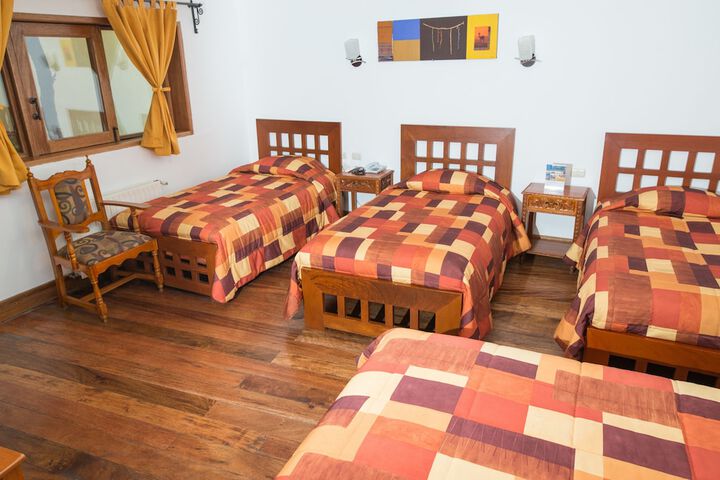 Room 10 of 77