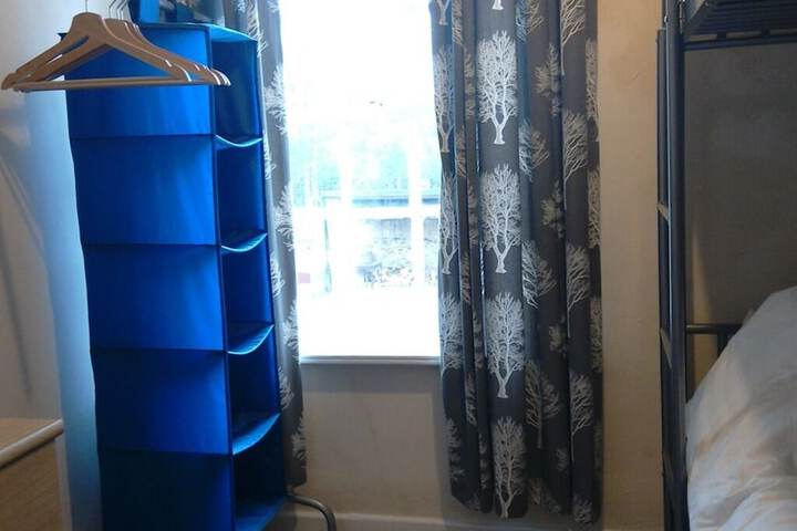 Room 7 of 27