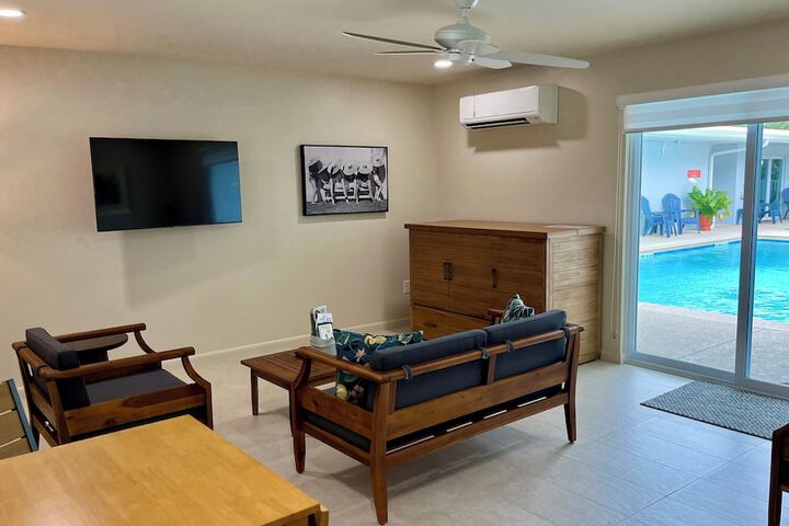 Room 18 of 28