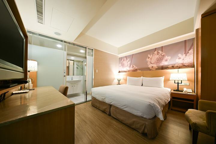 Room 34 of 120
