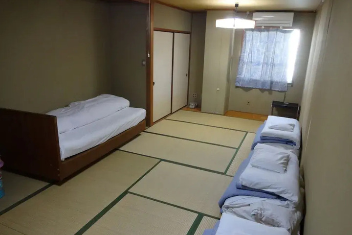 Photo 6