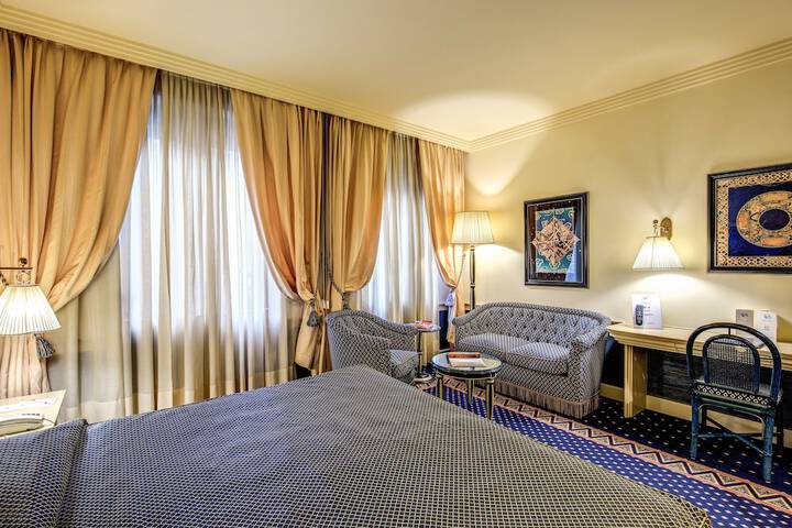 Room 30 of 63