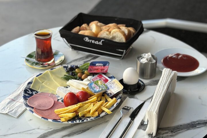 Breakfast/Coffee Service 17 of 27