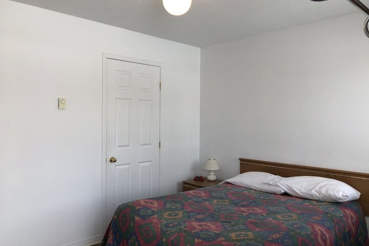 Room 18 of 39