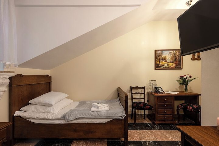 Room 9 of 52