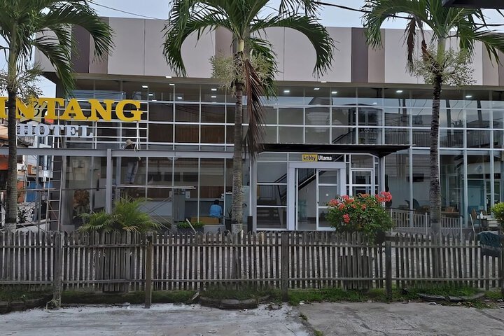 Exterior of Bintang Hotel