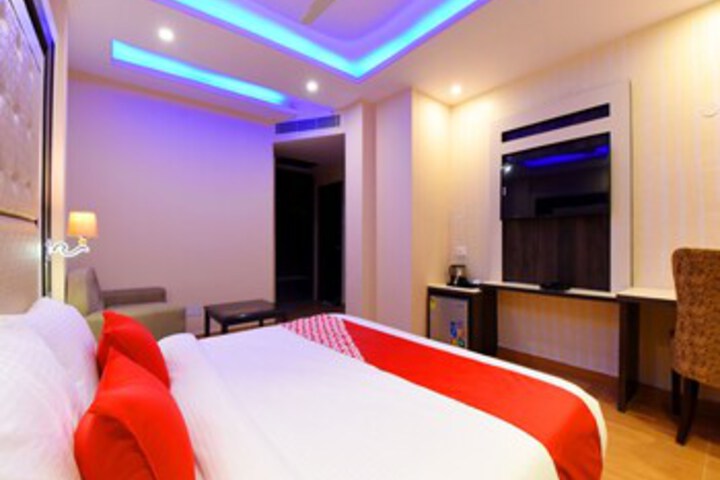 Room 15 of 27