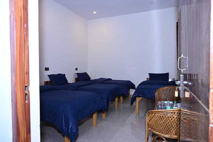 Room 3 of 26