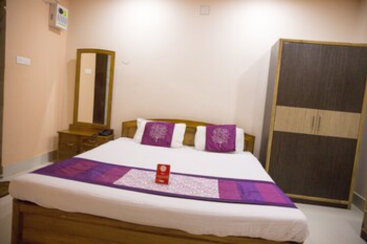 Room 17 of 22