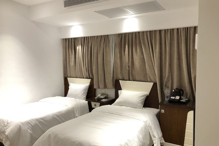 Room 20 of 43