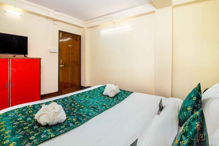 Room 17 of 43