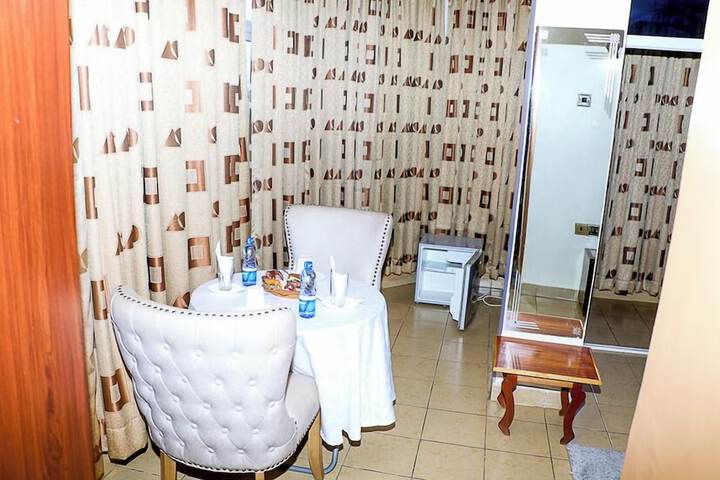 Room 39 of 108
