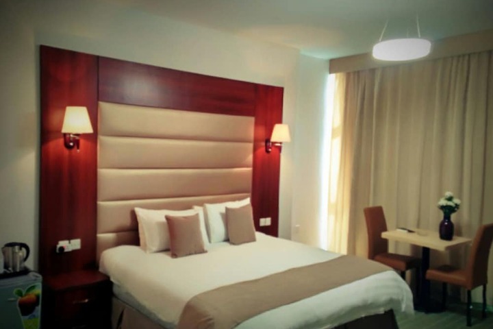 Room 8 of 42