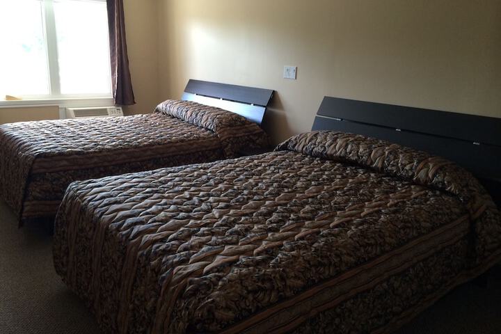 Room 8 of 10