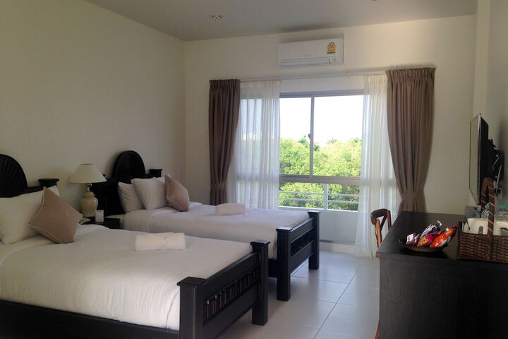 Room 7 of 42