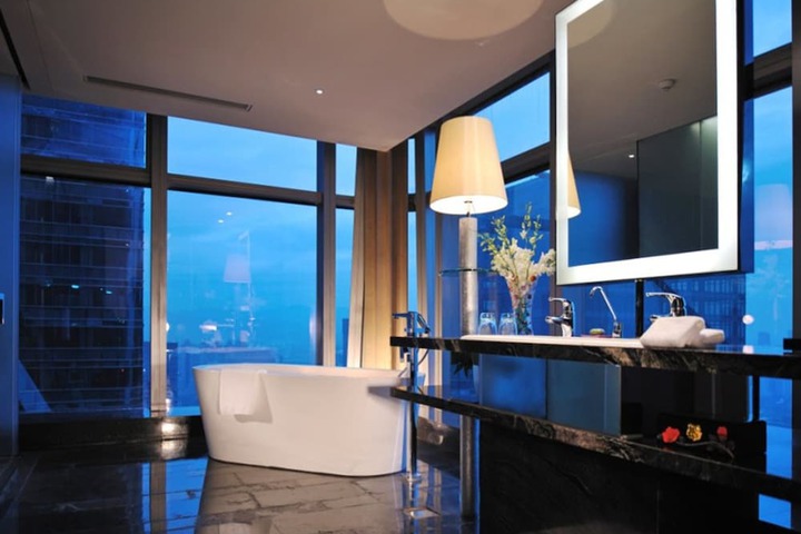 Room 49 of 51
