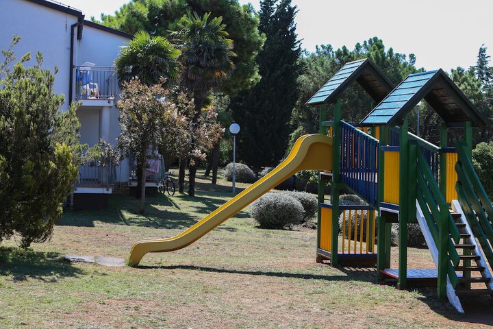 Children's play area - outdoor