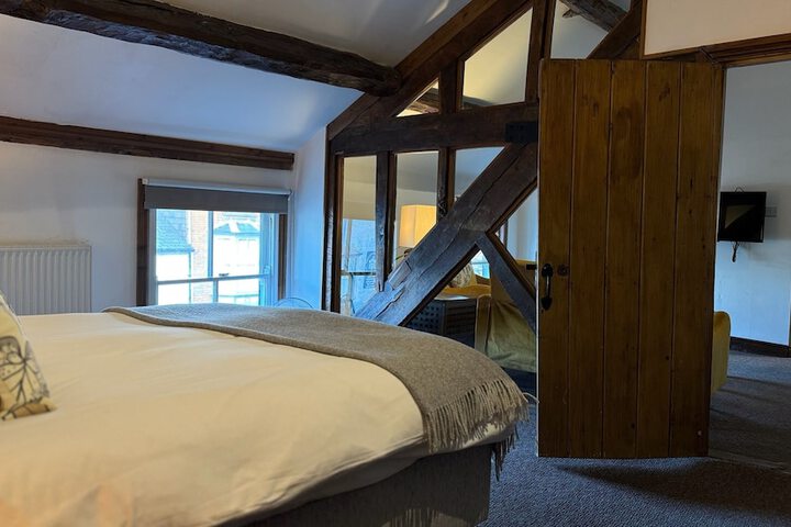 Room 11 of 26