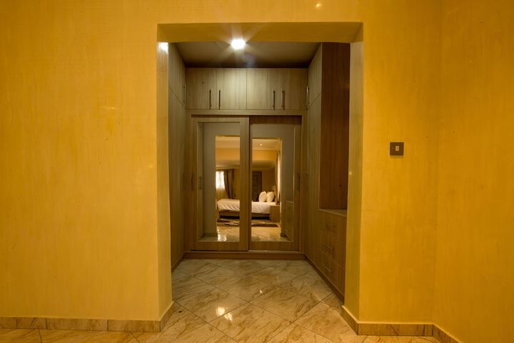Room 67 of 130