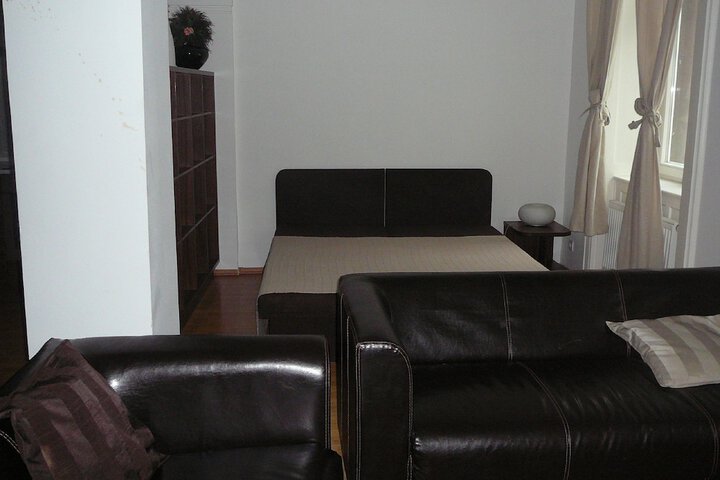Room 27 of 60