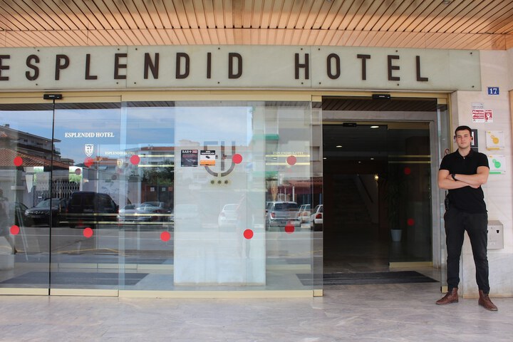 Guest Lobby