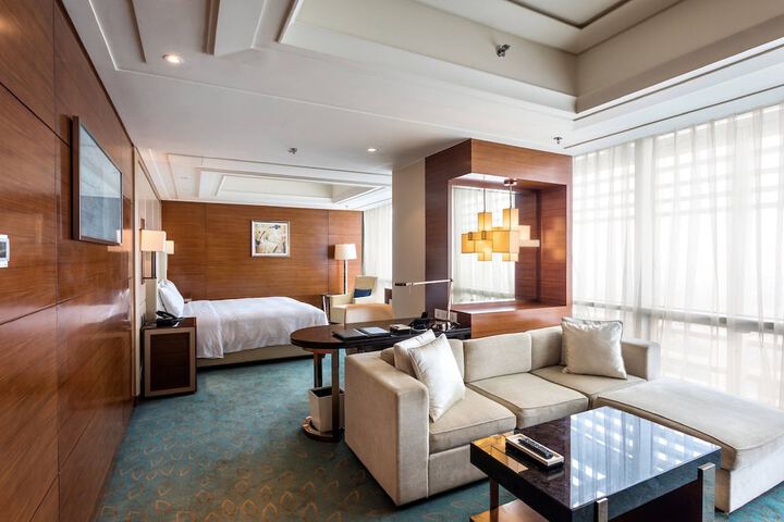 Room 17 of 47