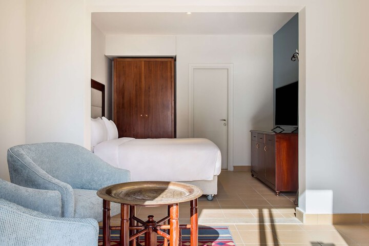 Room 48 of 149