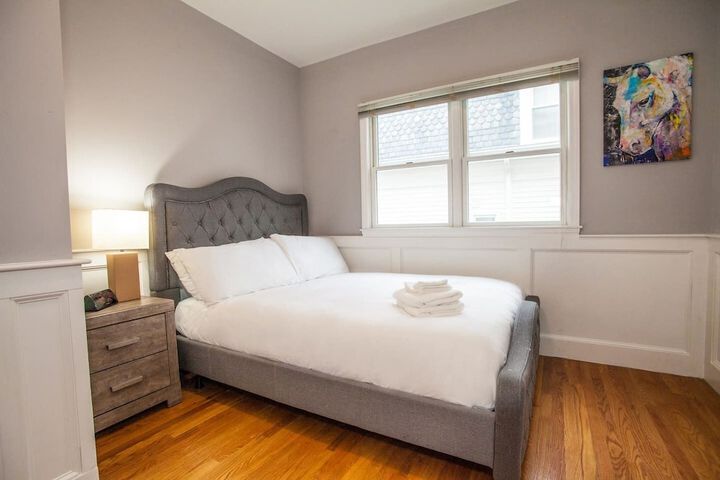 Room 5 of 33