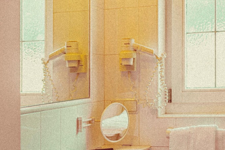 Room 32 of 40