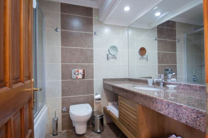 Clean Restrooms