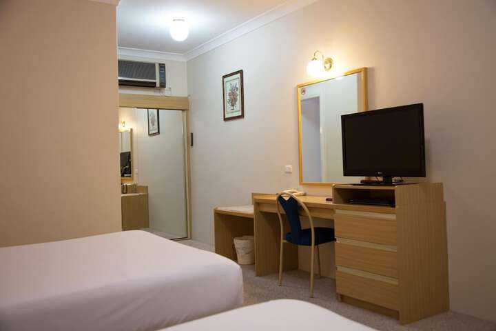 Room 21 of 44
