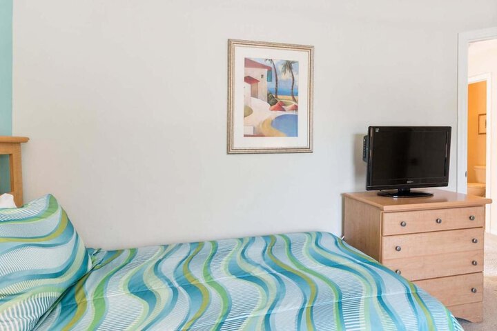 Room 10 of 43