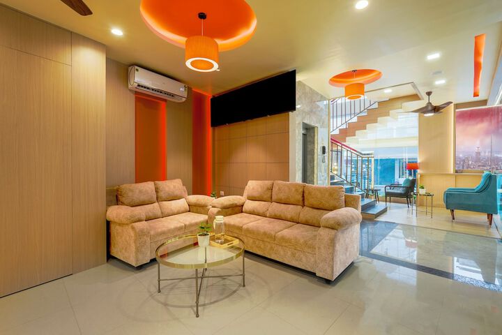 Hotel Interior 4 of 37