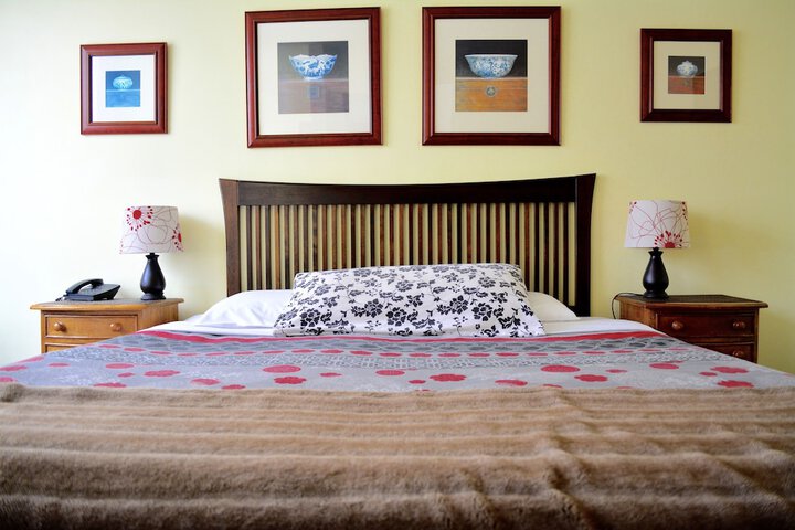 Room 10 of 37