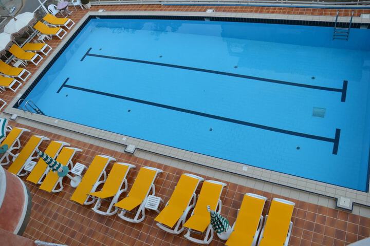 Pool Hotel