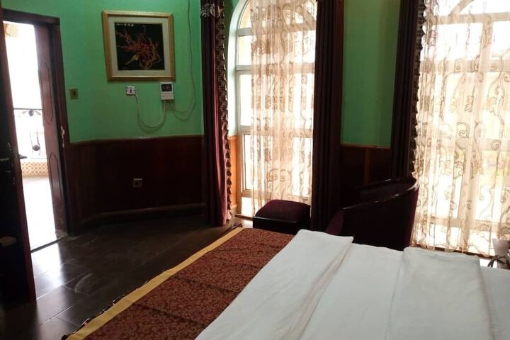 Room 3 of 15