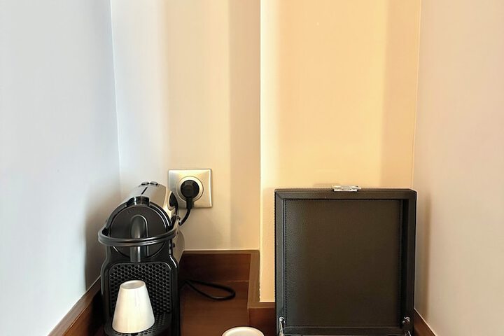 Room 17 of 53