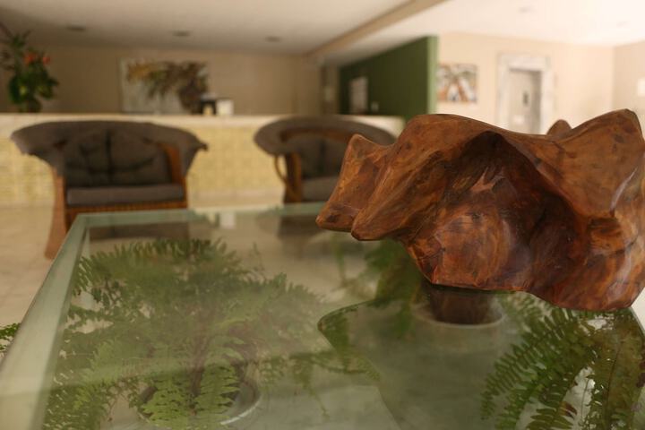 Entrance & Lobby