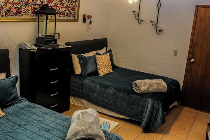 Room 3 of 205